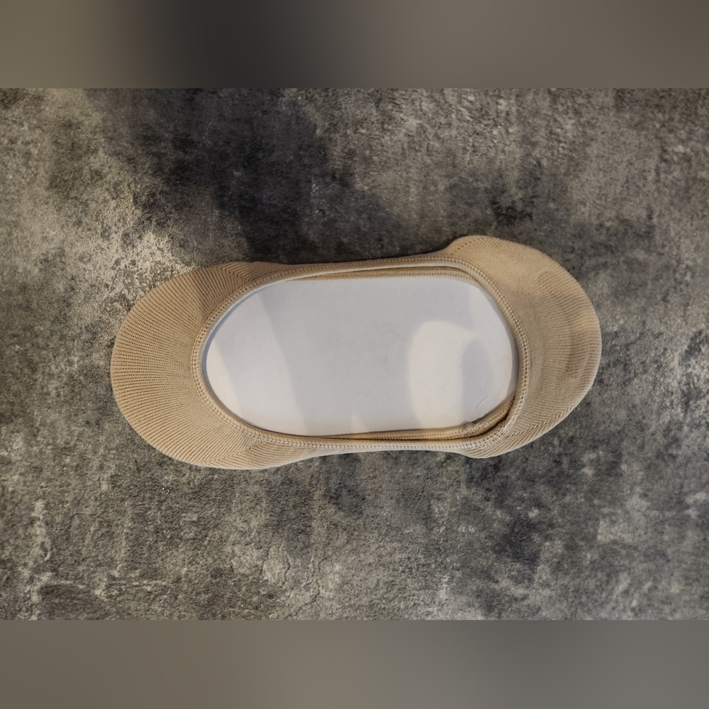 Nwot No Show Socks - image 1